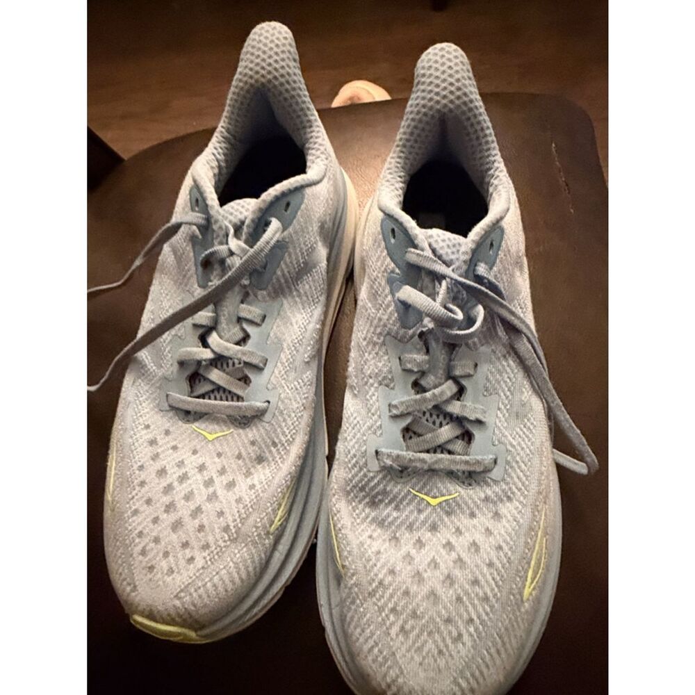 Hoka Clifton 9 Apricot and Orange Running Shoes Size 9.5 - Picture 4 of 4
